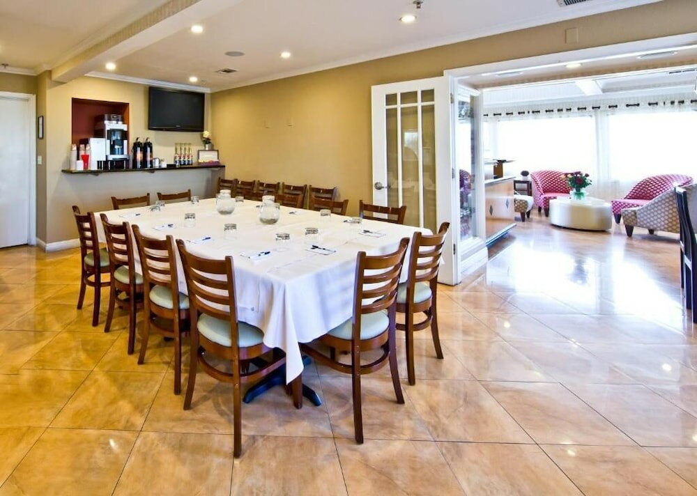 Фото The Millwood - A Boutique Hotel