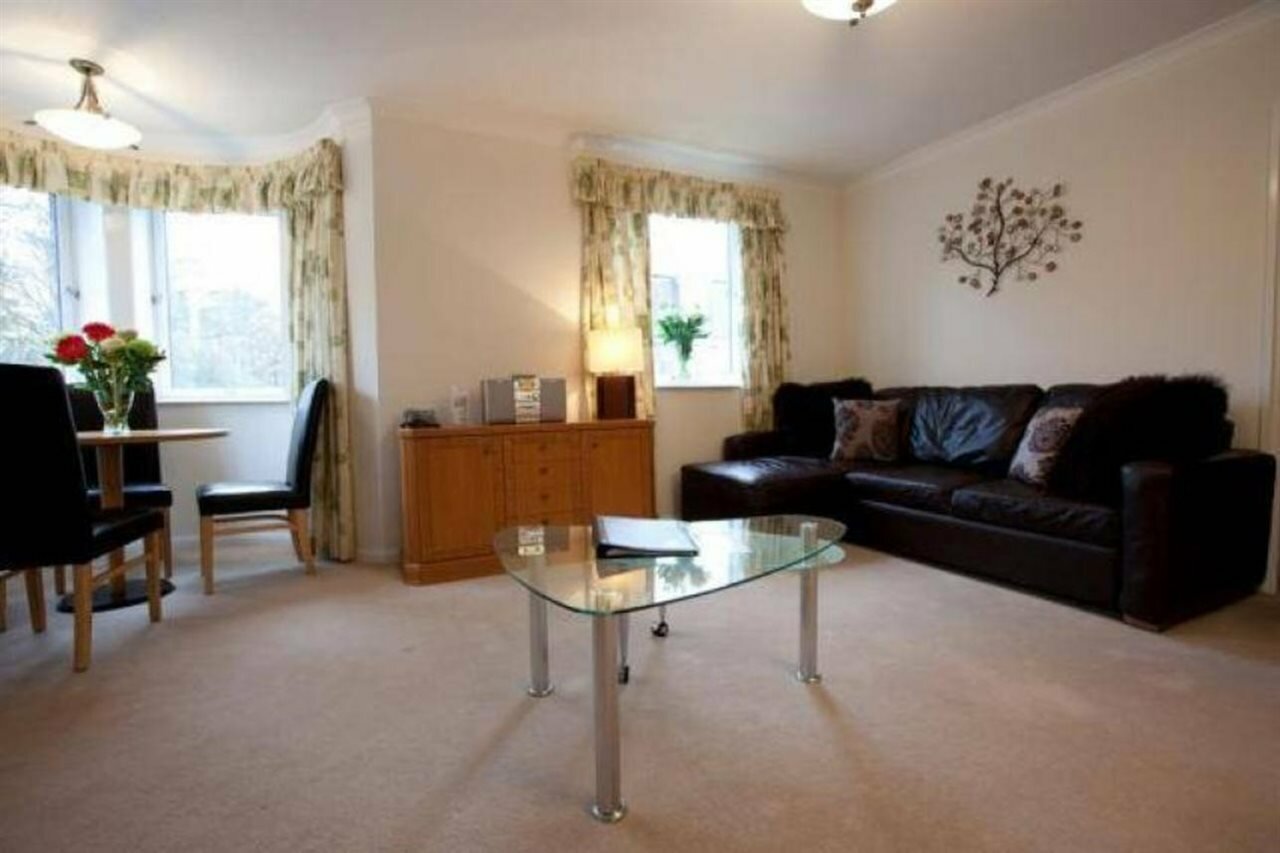 Фото The Spires Serviced Apartments Aberdeen