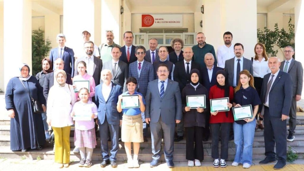 School Martyr Lokman Eker Middle School, Adapazari, photo
