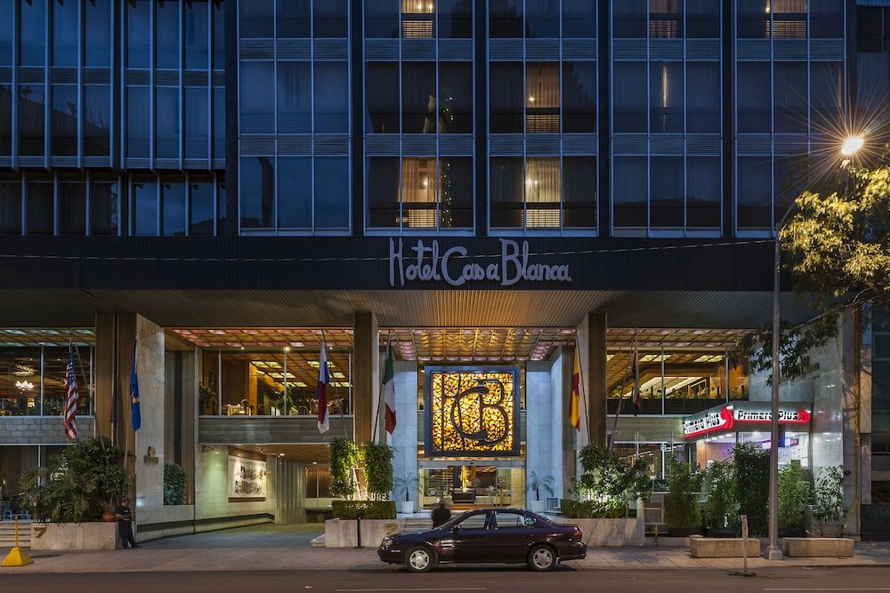 Фото отеля 1