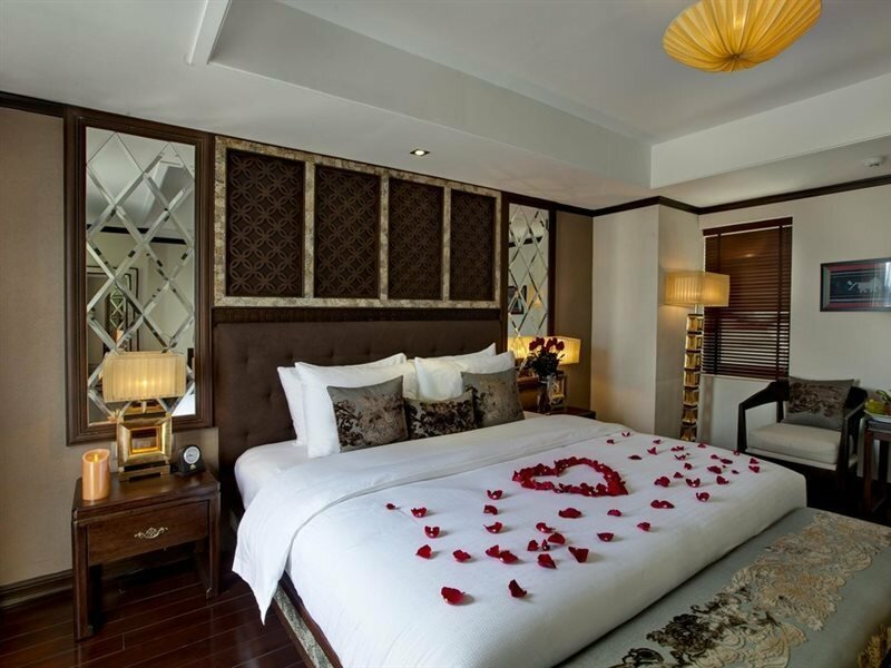 Фото Golden Lotus Boutique Hotel