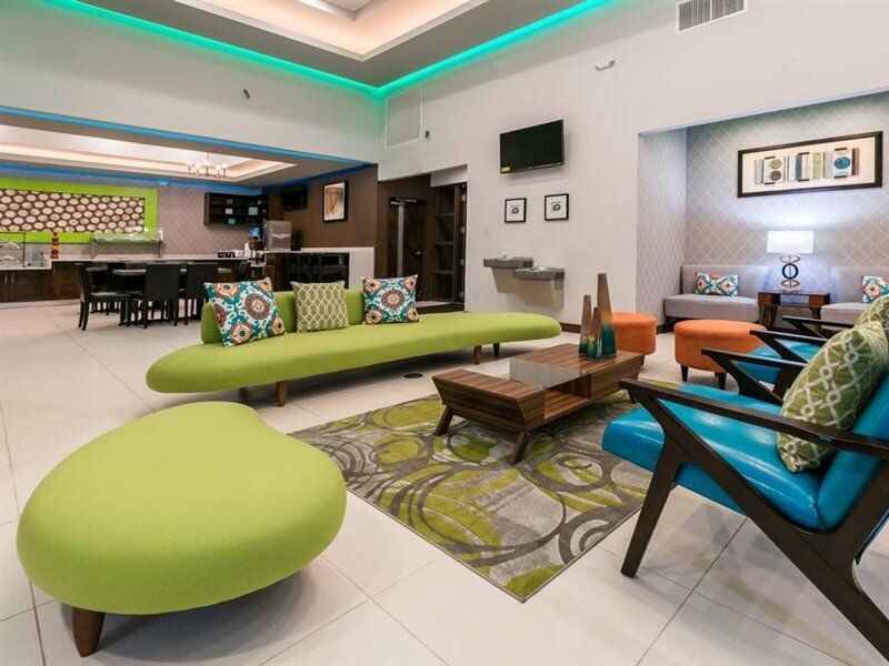 Фото Ramada by Wyndham El Paso