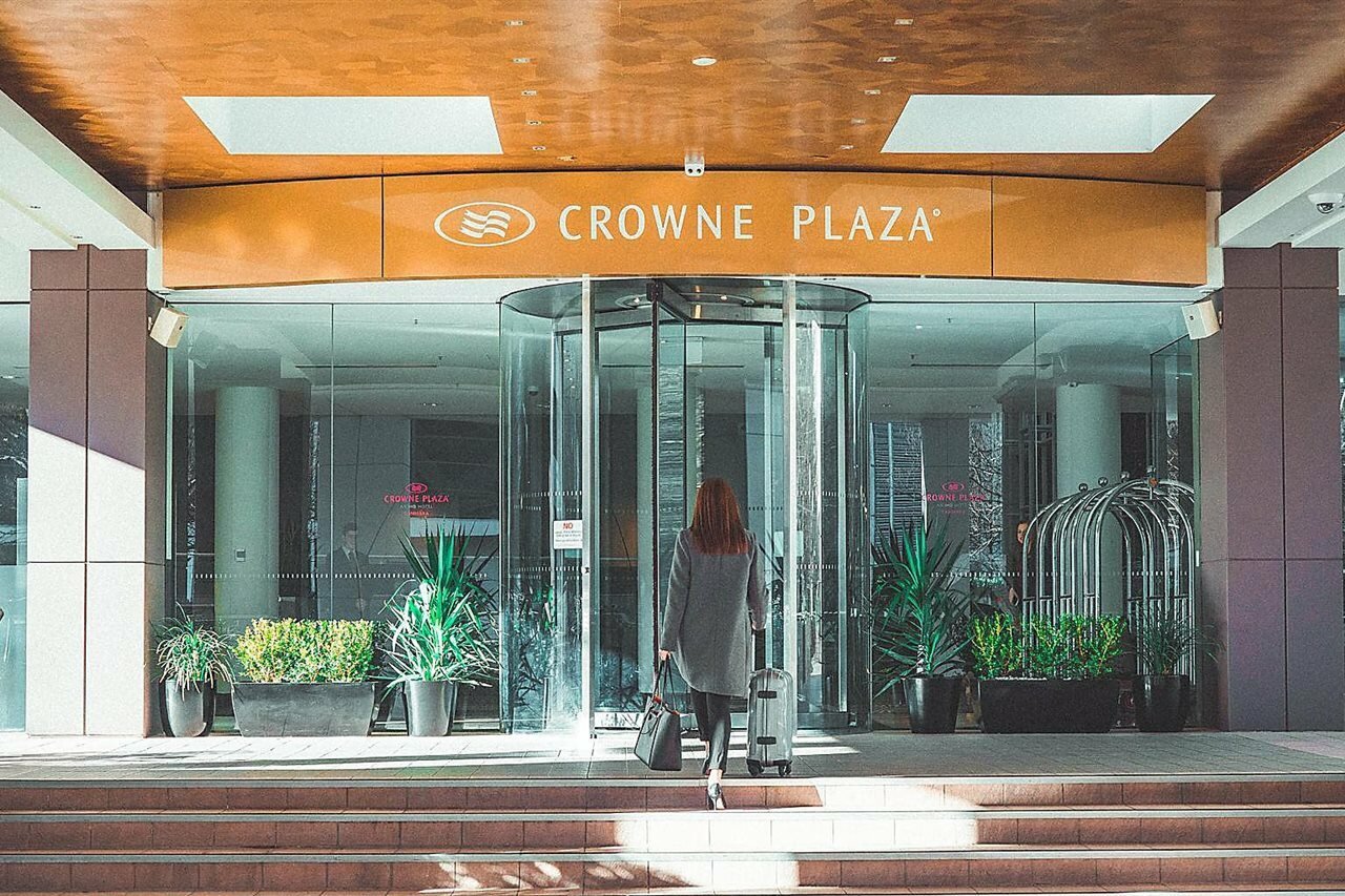 Фото Crowne Plaza Canberra