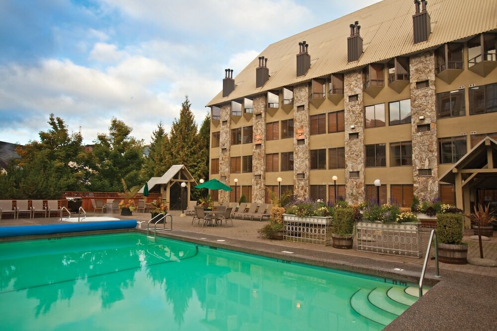 Фото Mountainside Lodge