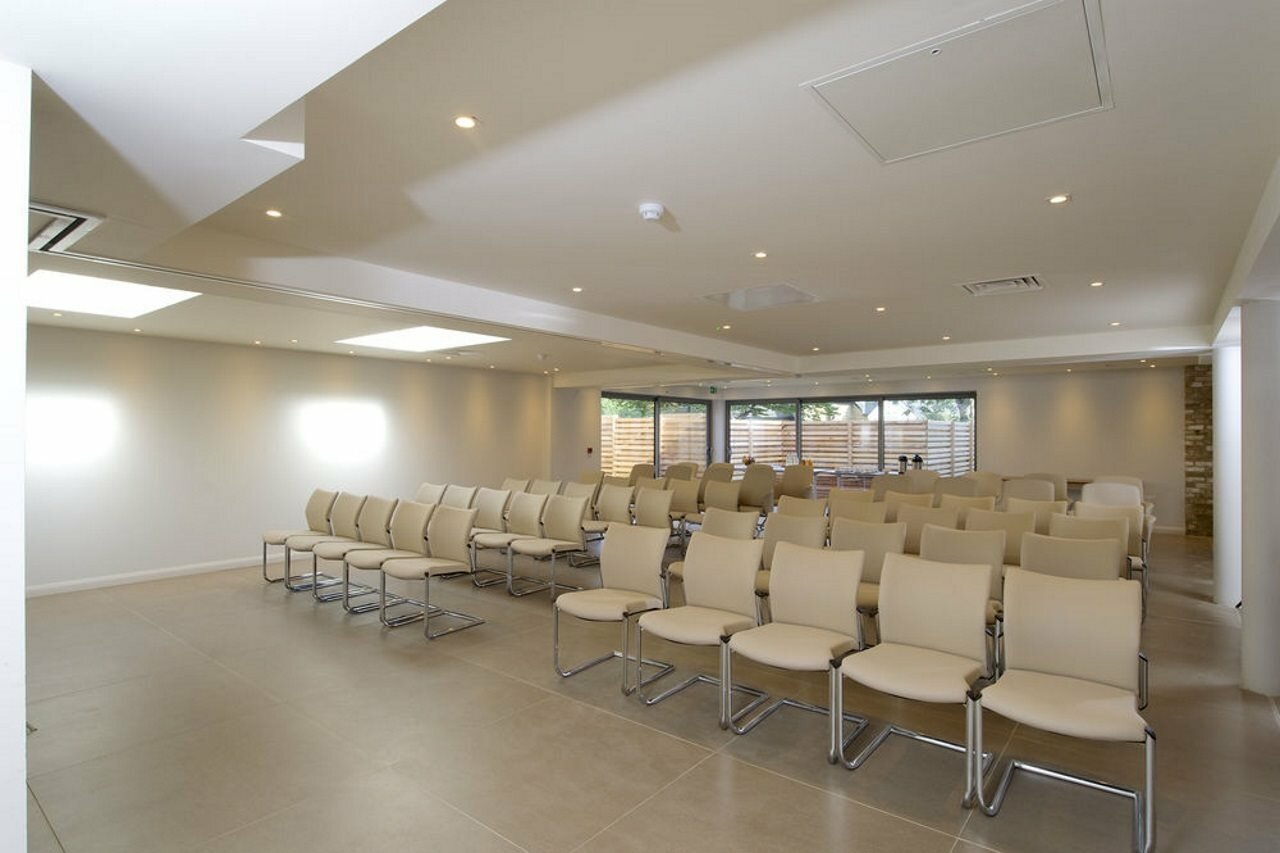 Фото The Lodge Hotel Putney