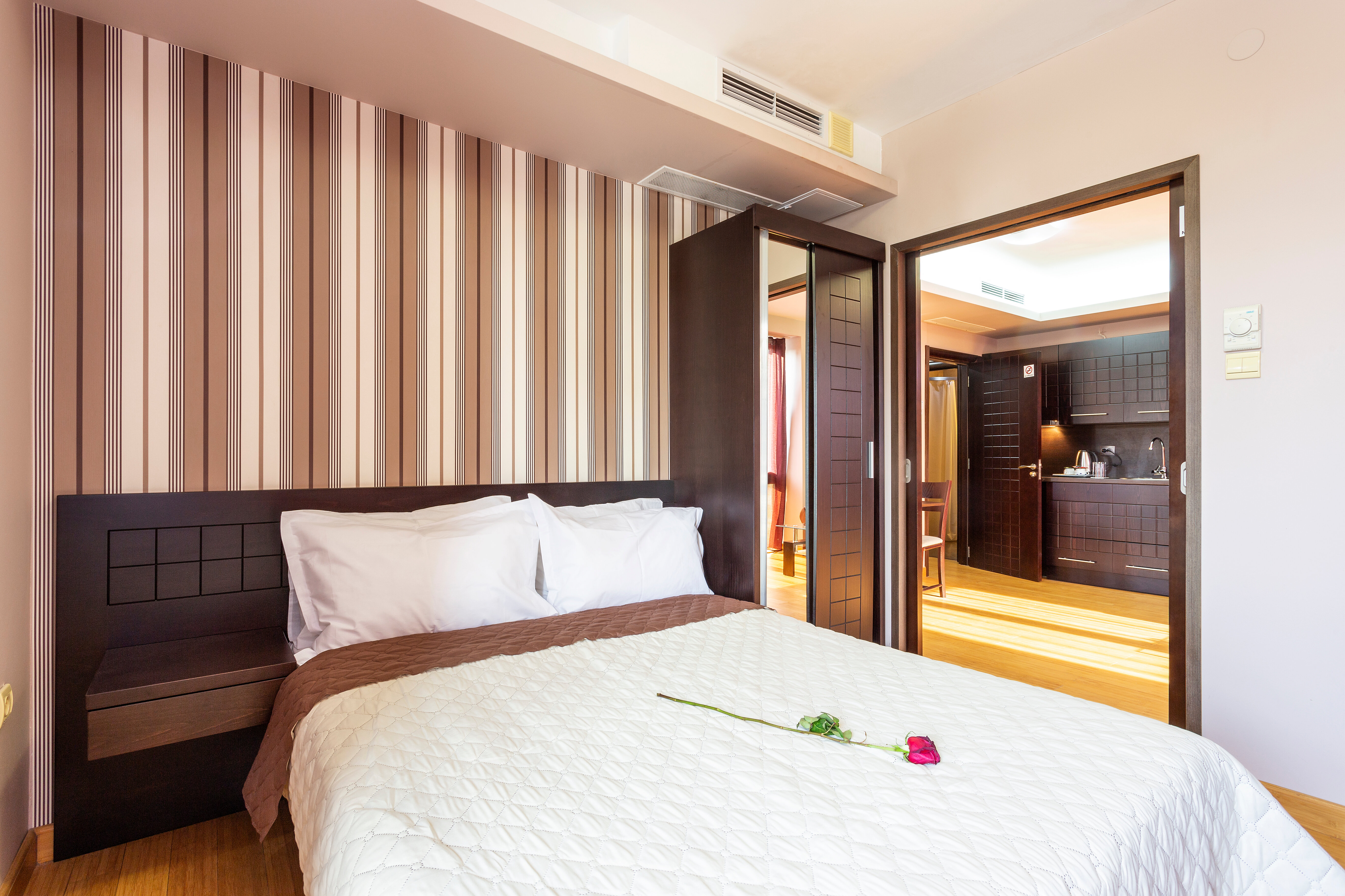 Фото CityHome Aparthotel