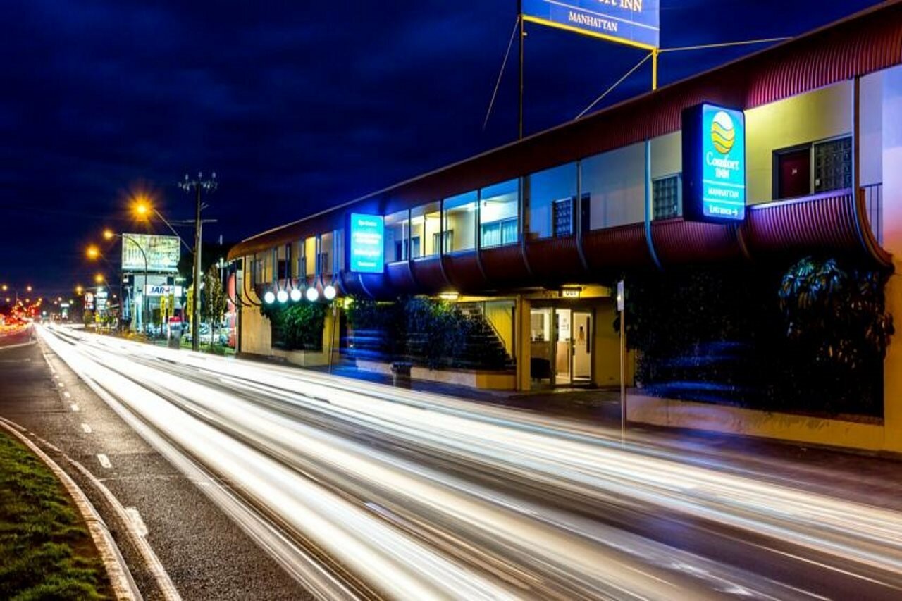 Фото Comfort Inn and Suites Manhattan