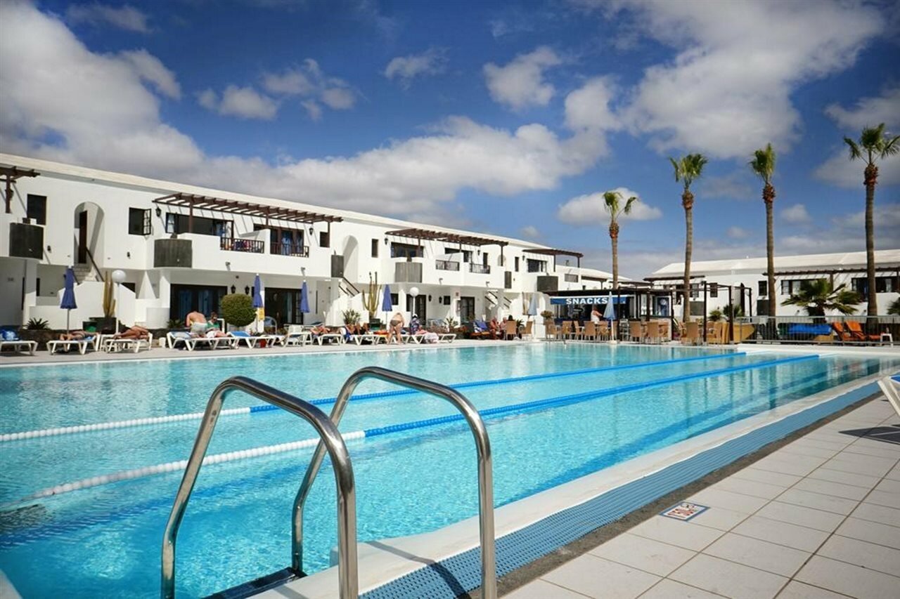 Фото Apartamentos Plaza Azul