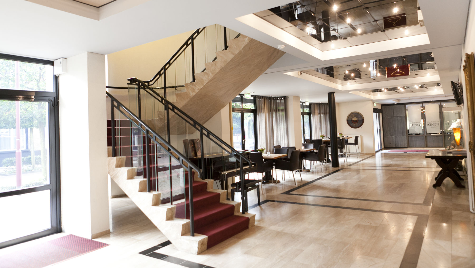 Фото Fletcher Hotel-Restaurant De Korenbeurs