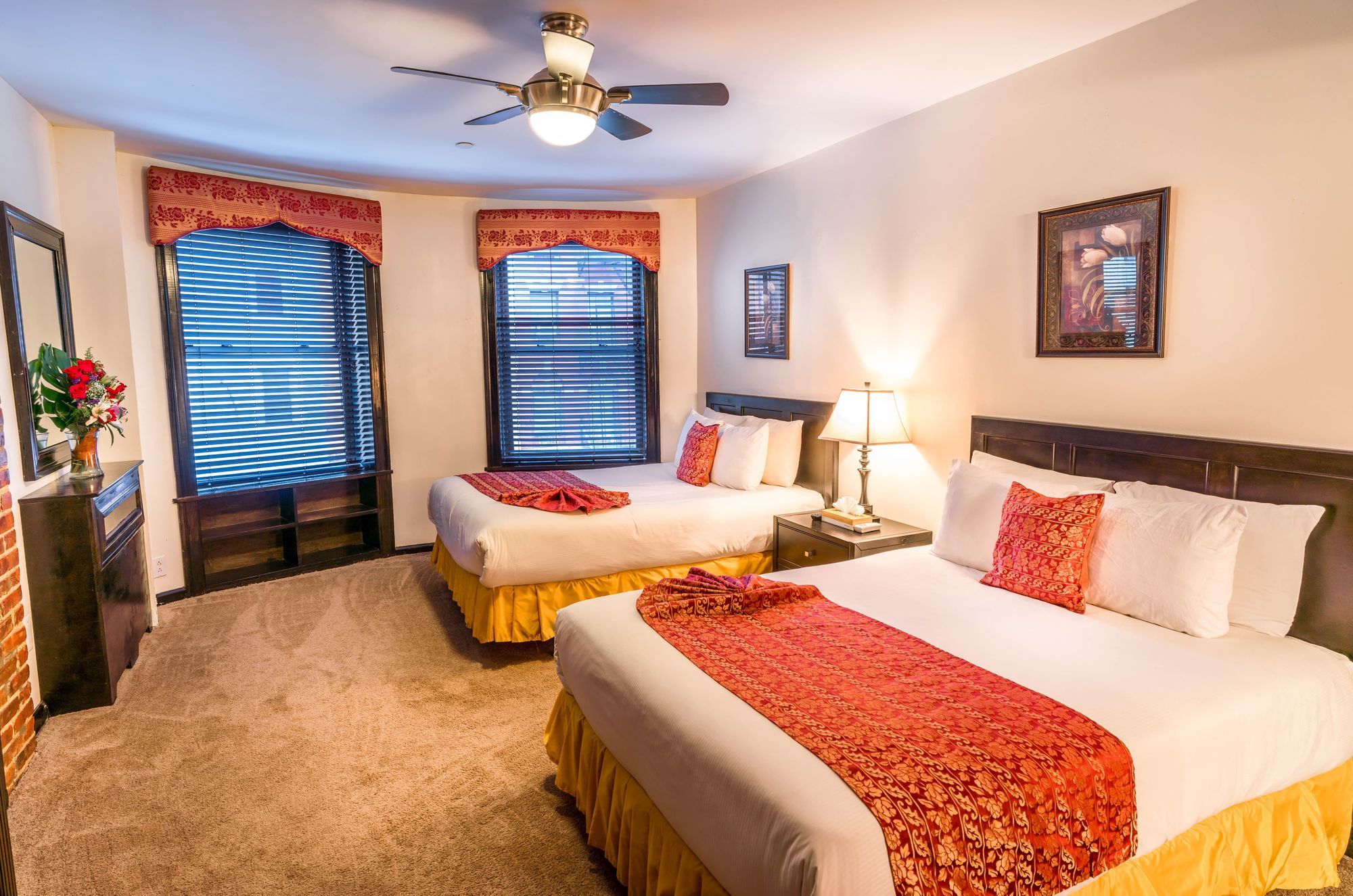 Фото Royal Park Hotel