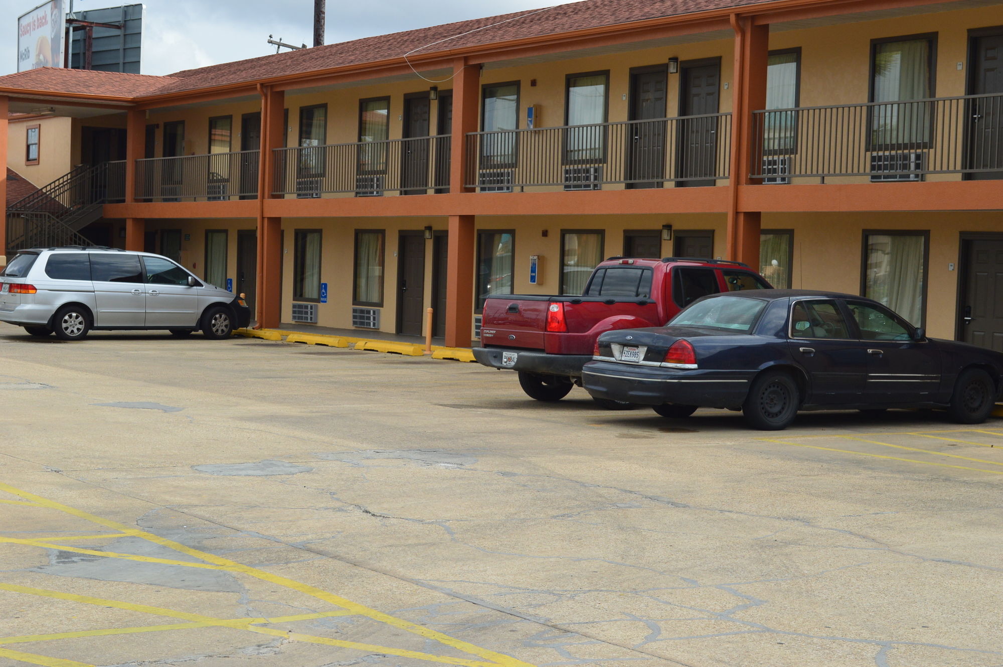 Фото Econo Lodge Lake Charles University Area