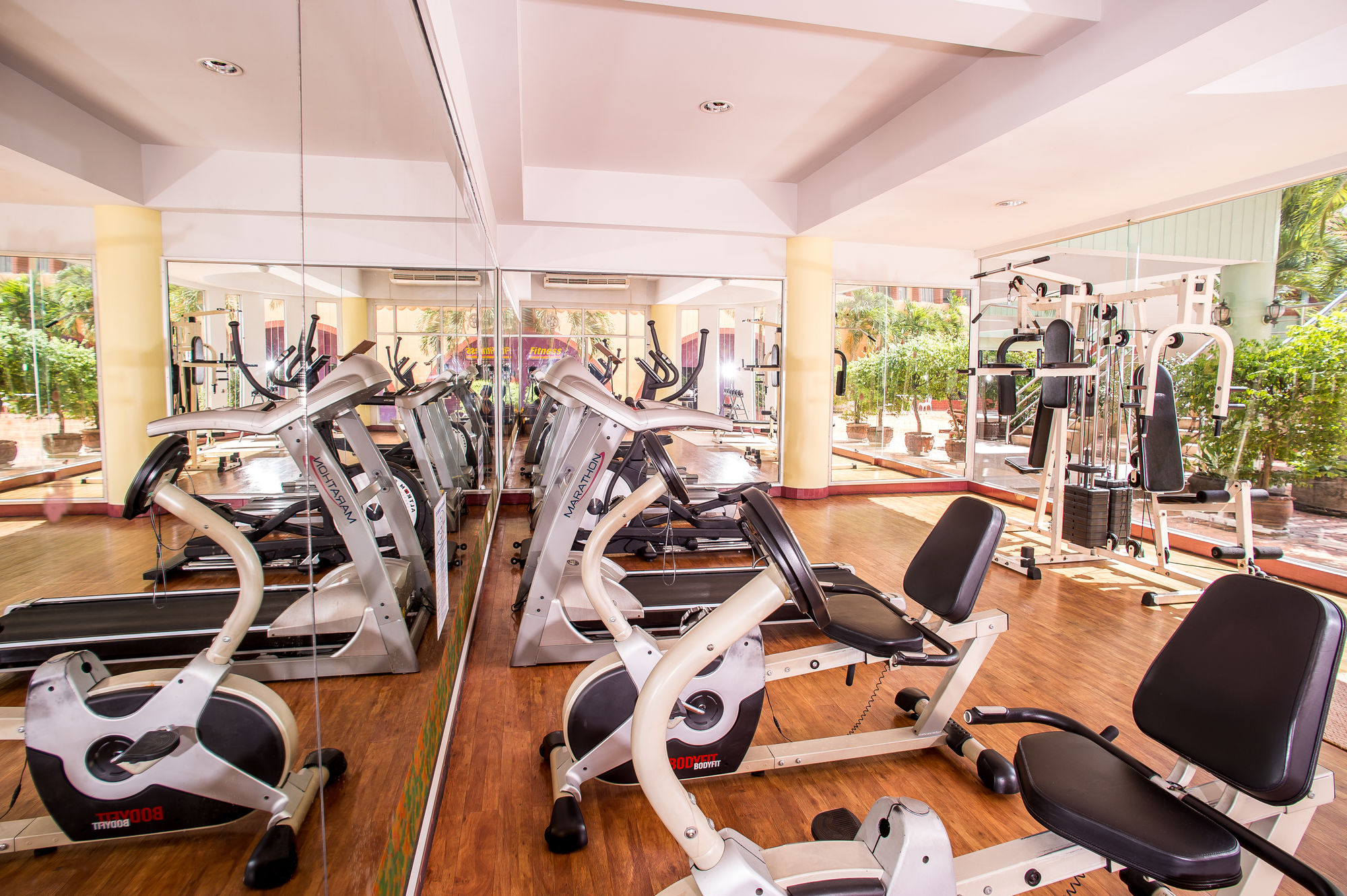 Фото Wangtai Hotel