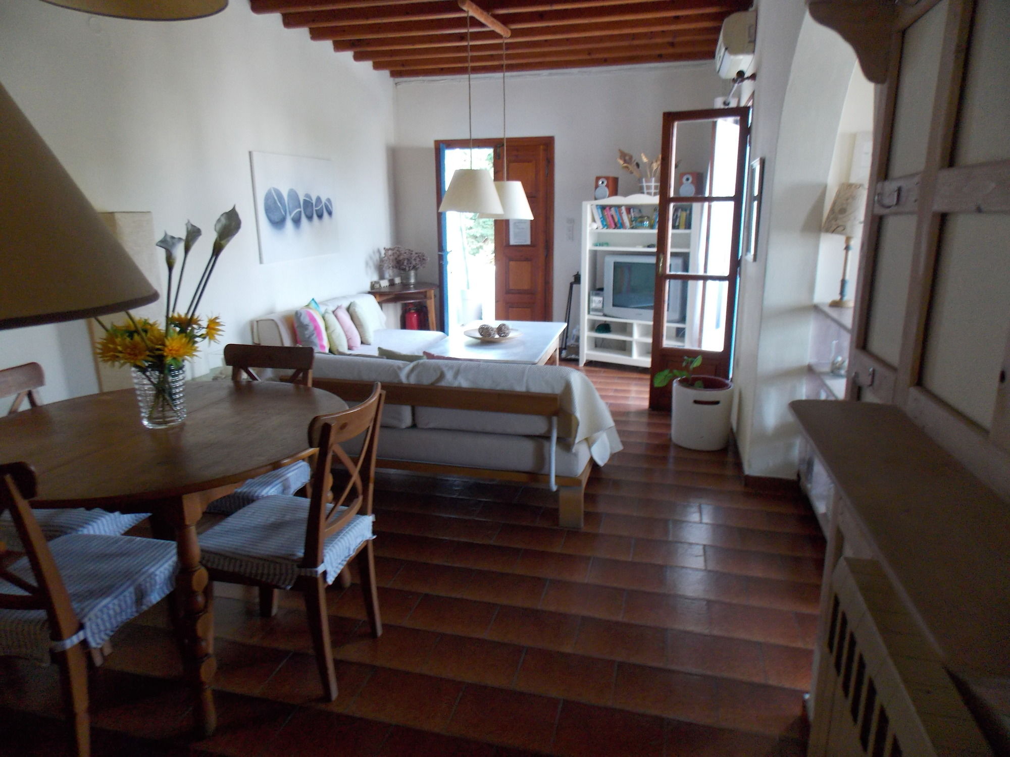 Фото Studios and Suites Rania