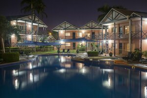 Гостиница Moonlight Bay Suites