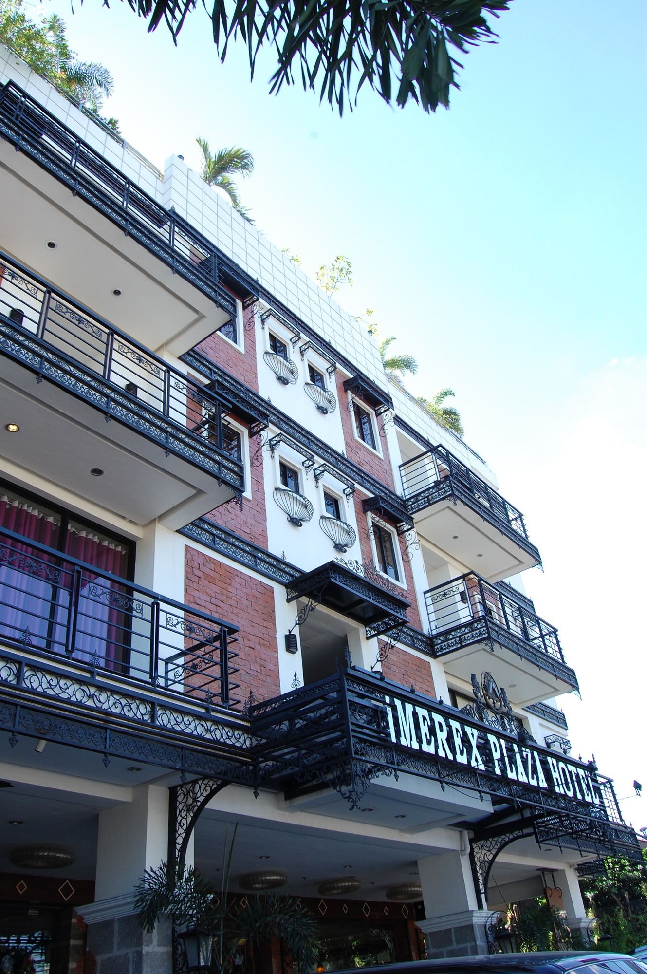 Фото Imerex Plaza Hotel