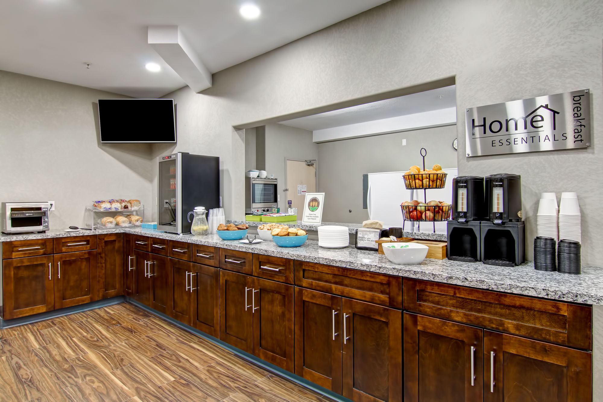 Фото Home Inn Express Medicine Hat