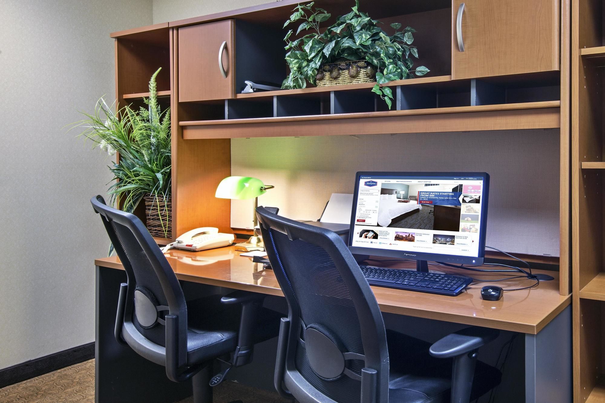 Фото Hampton Inn Batavia