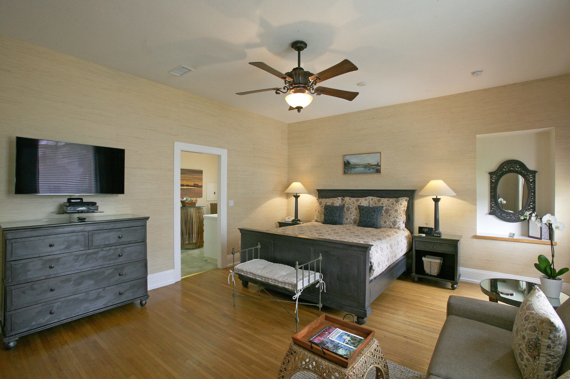 Фото Harbor House Inn