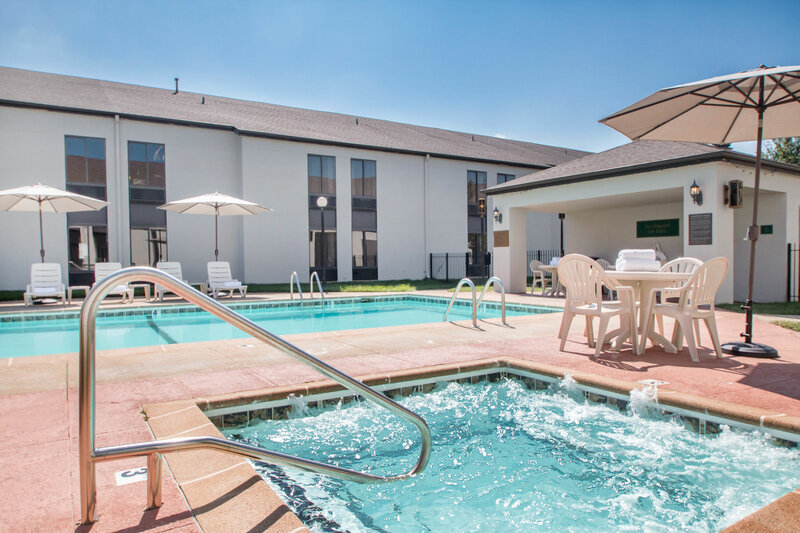 Гостиница Greenstay Inn & Suites CourtView в Спрингфилде