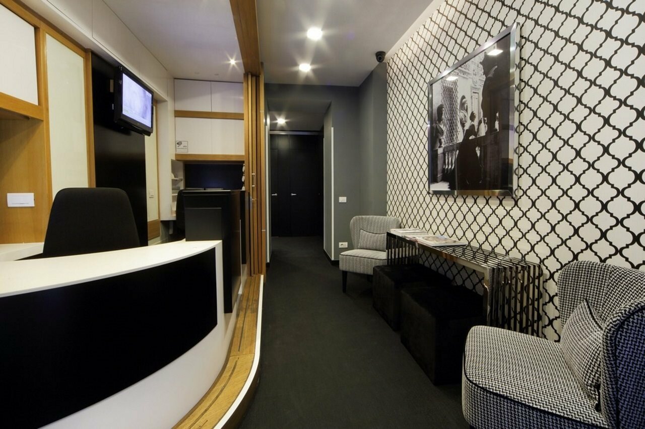 Фото The Telegraph Suites