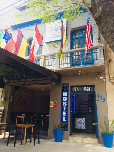 Гостиница Roomies Hostel Roma в Мехико