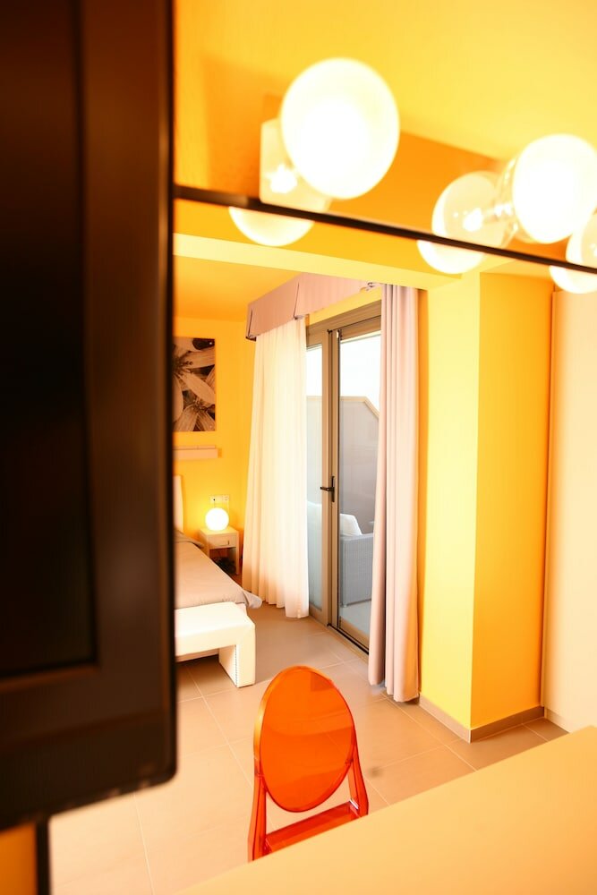 Фото Bourtzi Hotel