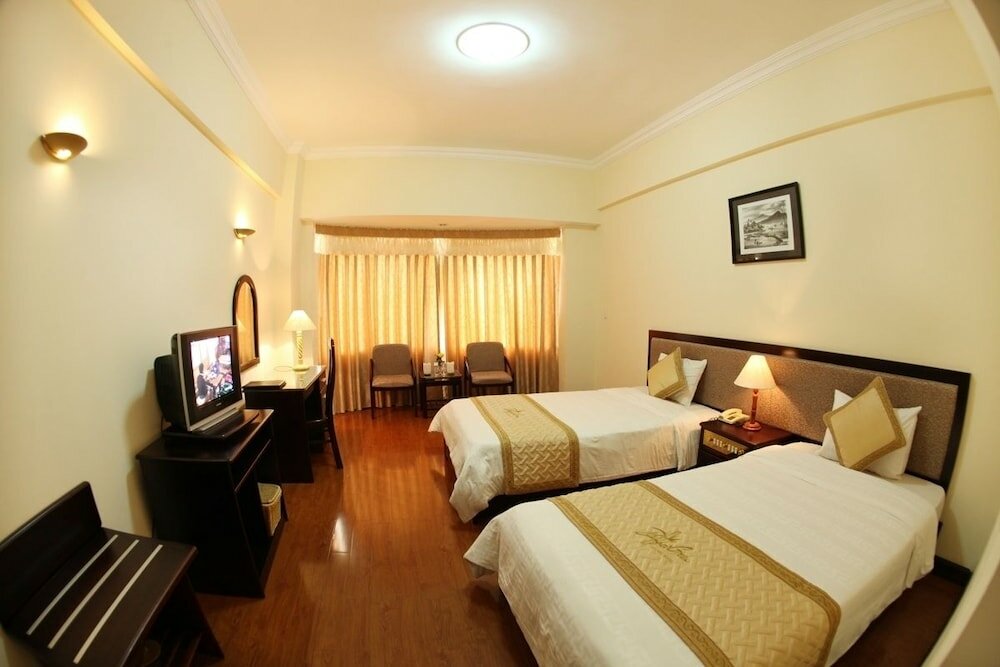 Фото Bamboo Green Central Hotel