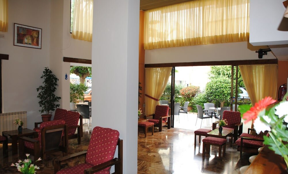 Фото Отель Yiorgos