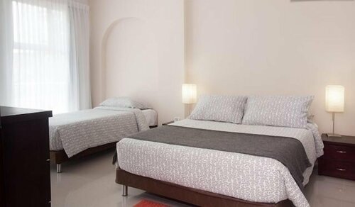 Гостиница Hotel Golden House в Барранкилье