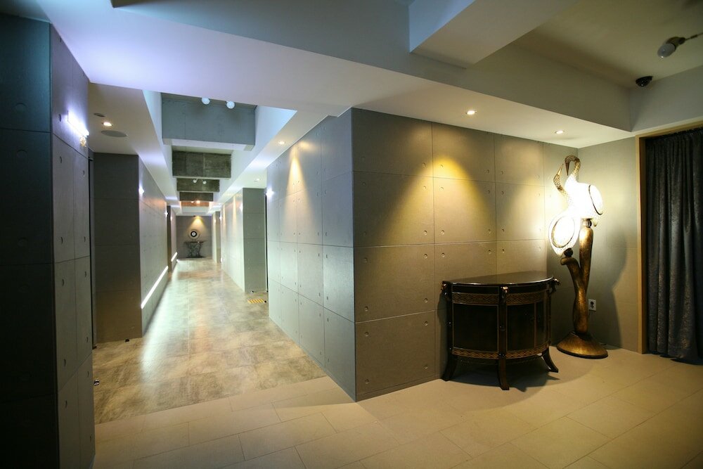 Фото Suwon Reve Hotel