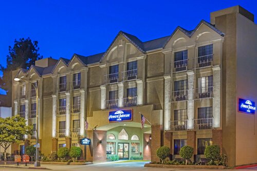 Гостиница Ramada by Wyndham Cold Lake