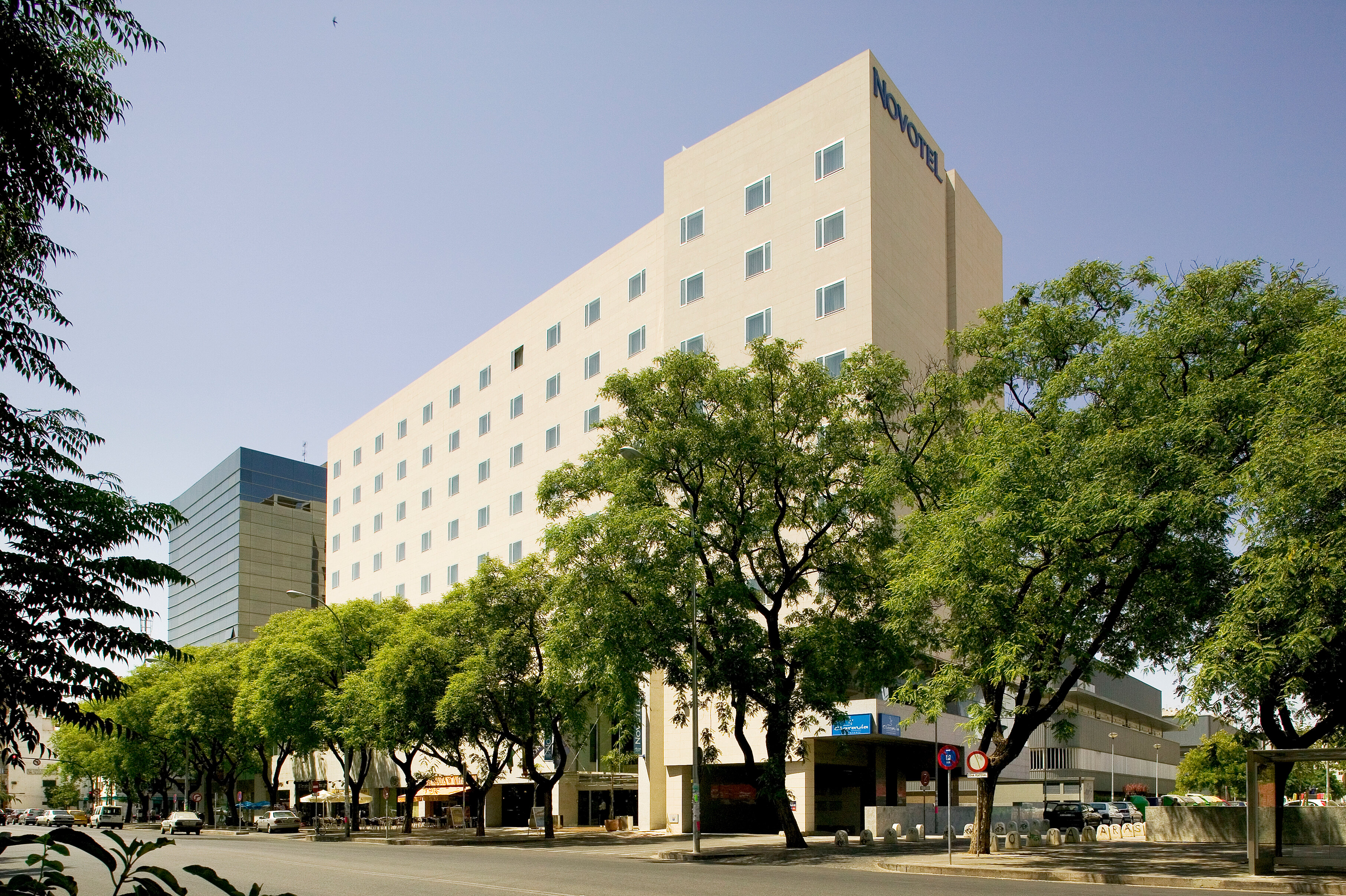 Фото Novotel Sevilla