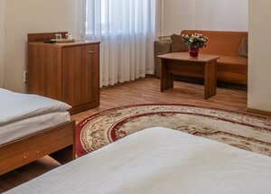 Ильмень (просп. Автозаводцев, 34), гостиница в Миассе