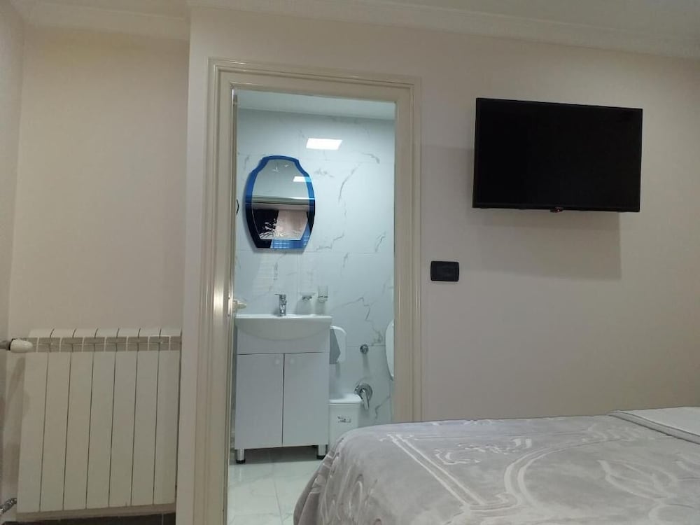 Фото Erandi Hotel Tirana