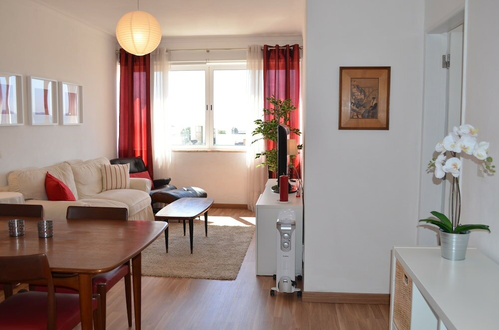 Фото Cozy Apartment in Estoril