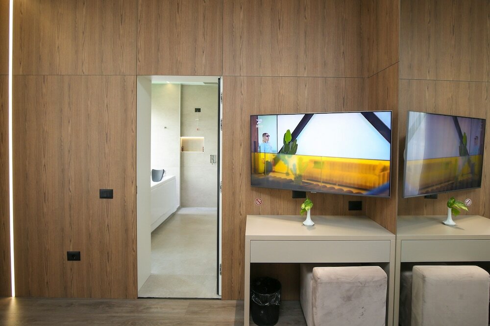 Фото Charm Hotel