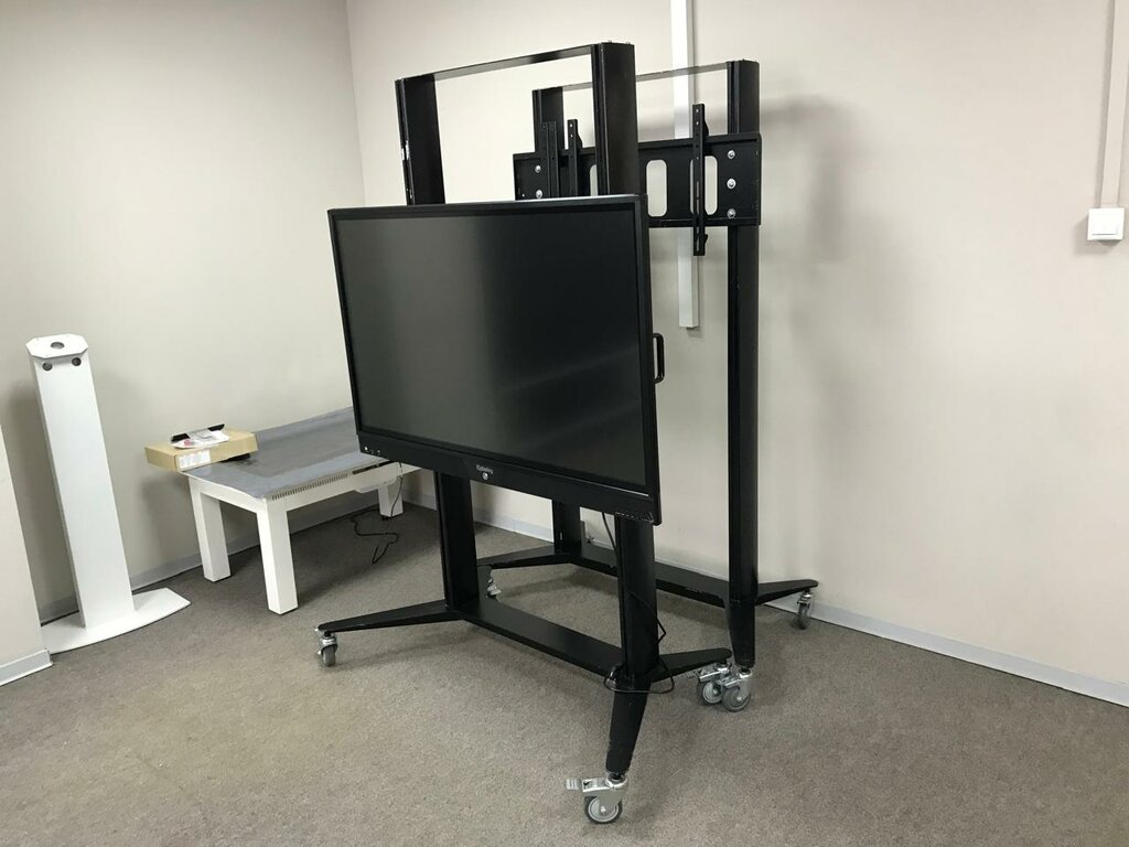 Projectors and multimedia equipment Ids, Moscow, photo