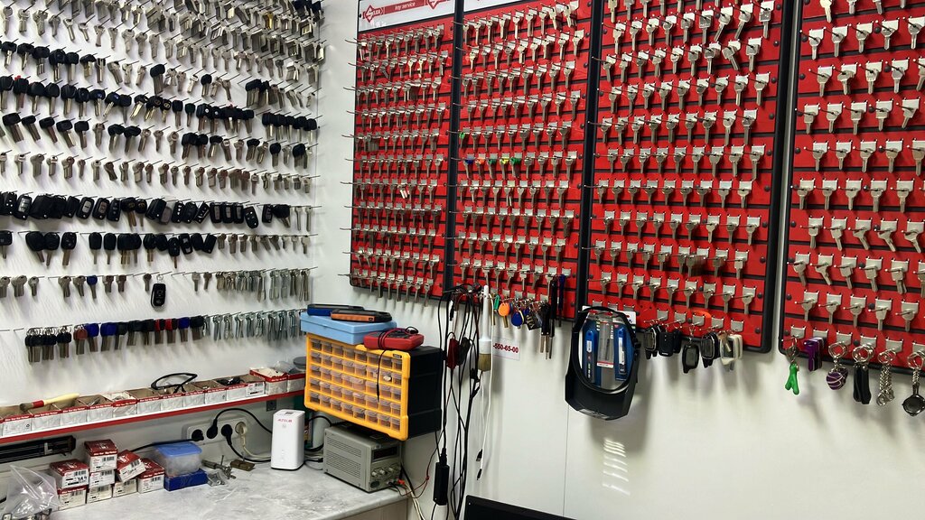 Manufacture and repair of keys Key Auto, Astana, photo