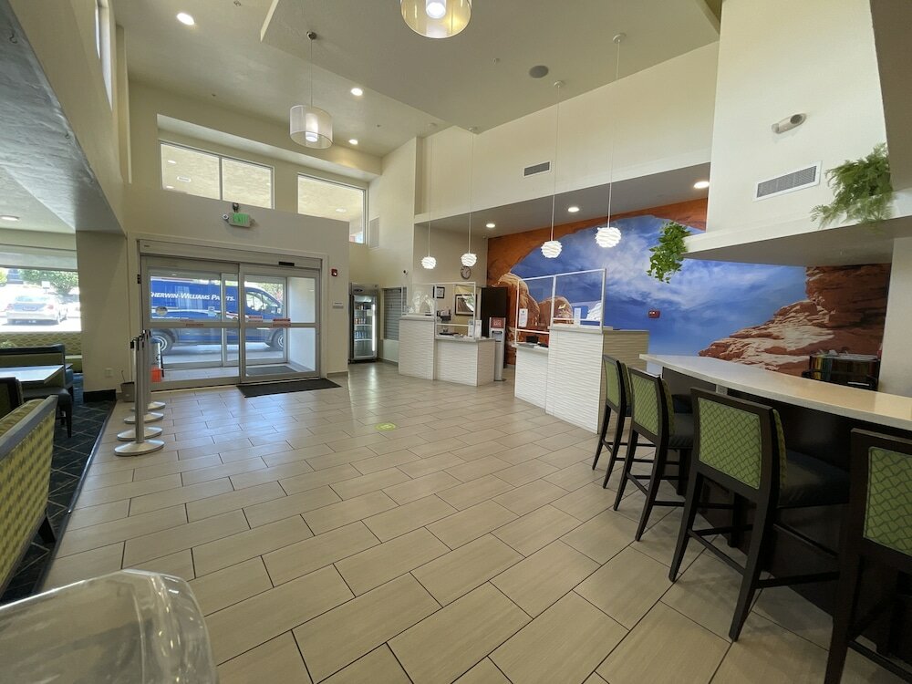 Фото Wingate by Wyndham Cedar City