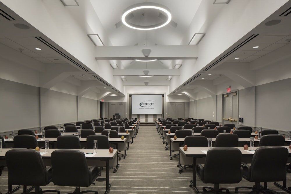 Фото Chauncey Hotel & Conference Center