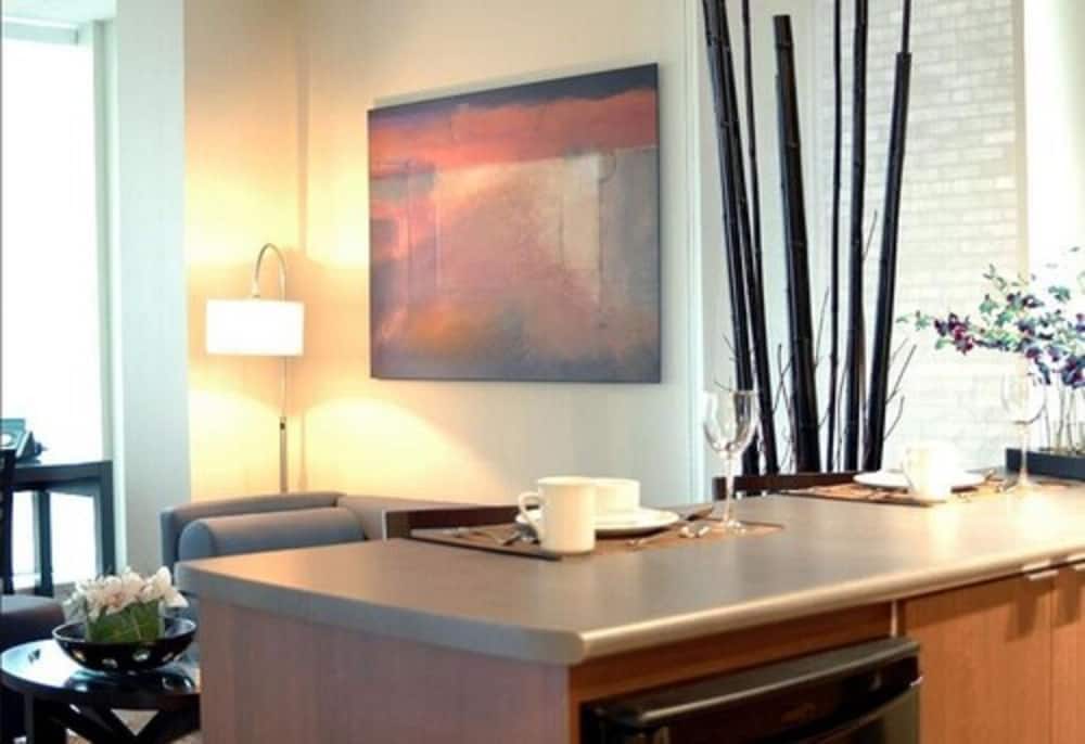 Фото Executive Hotel Cosmopolitan Toronto