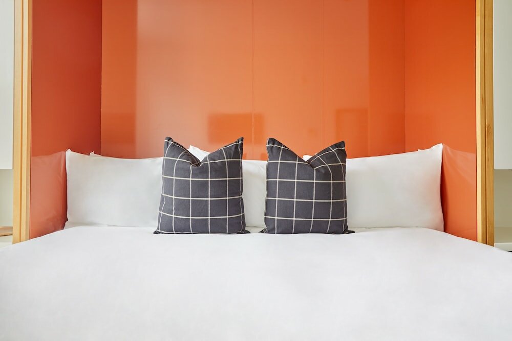 Фото The Beverley Hotel Queen West, Sonder