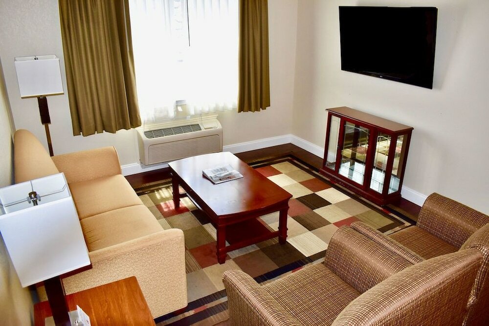 Фото Best Western Plus Easton Inn & Suites