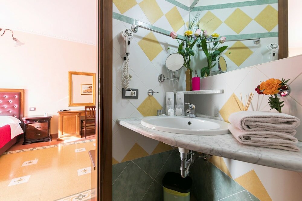 Фото Anthony Guesthouse