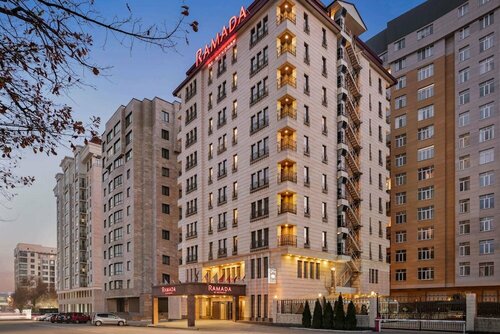 Гостиница Ramada by Wyndham Bishkek Centre в Бишкеке