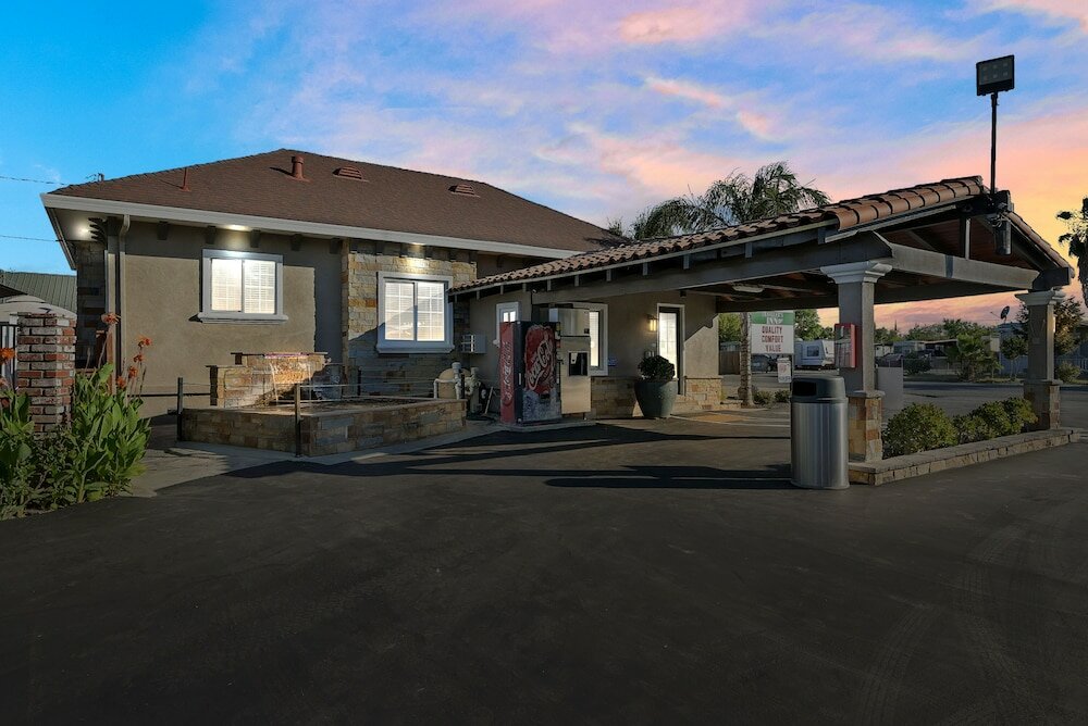 Фото Traveler's Inn