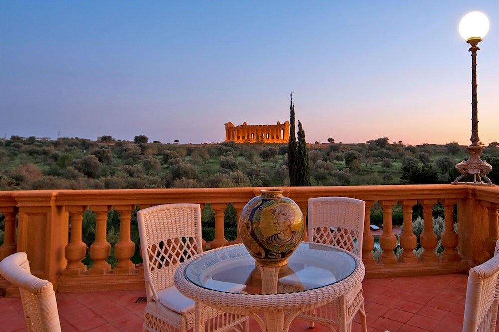 Фото Villa Athena Hotel