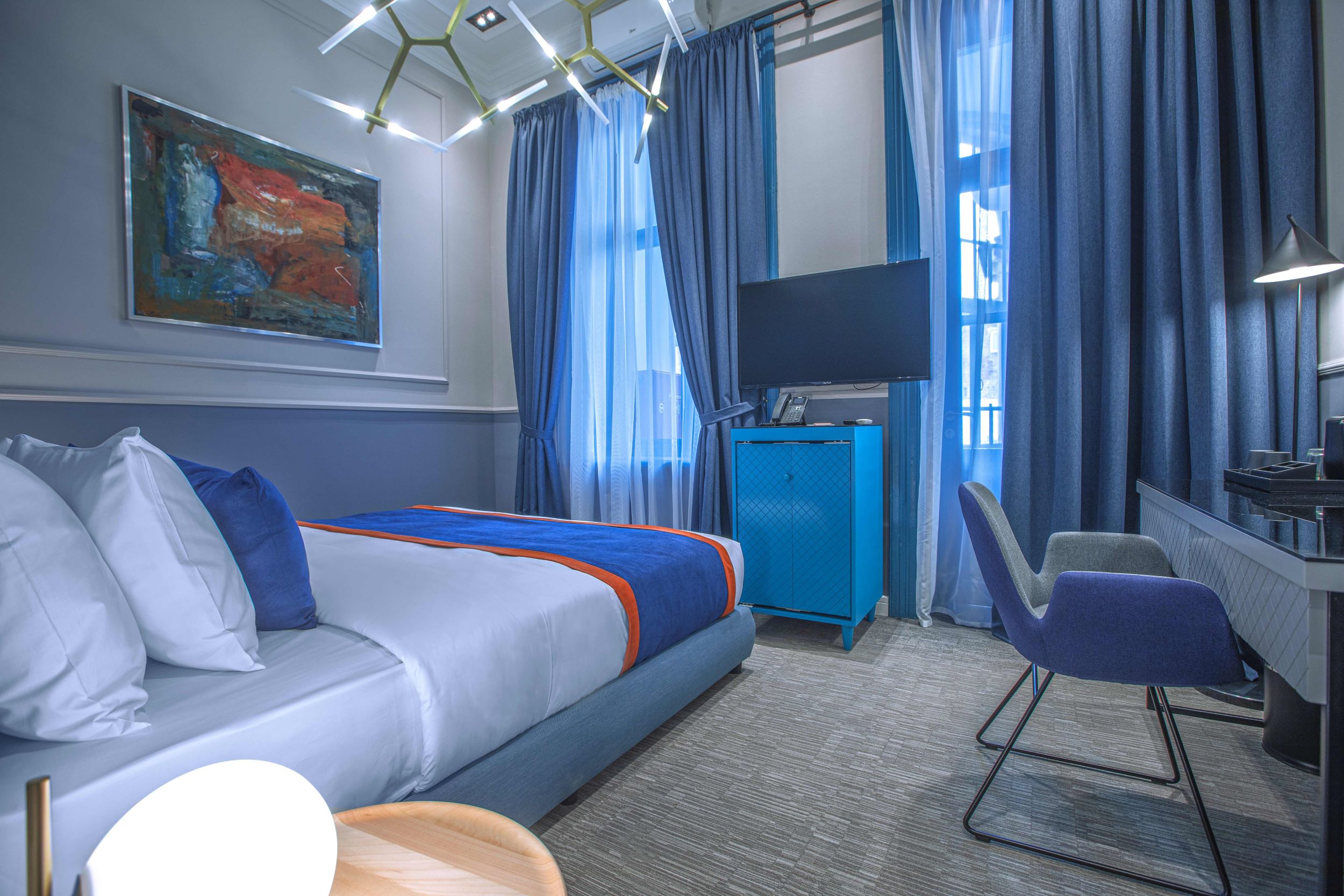 Фото Heritage Hotel & Suites