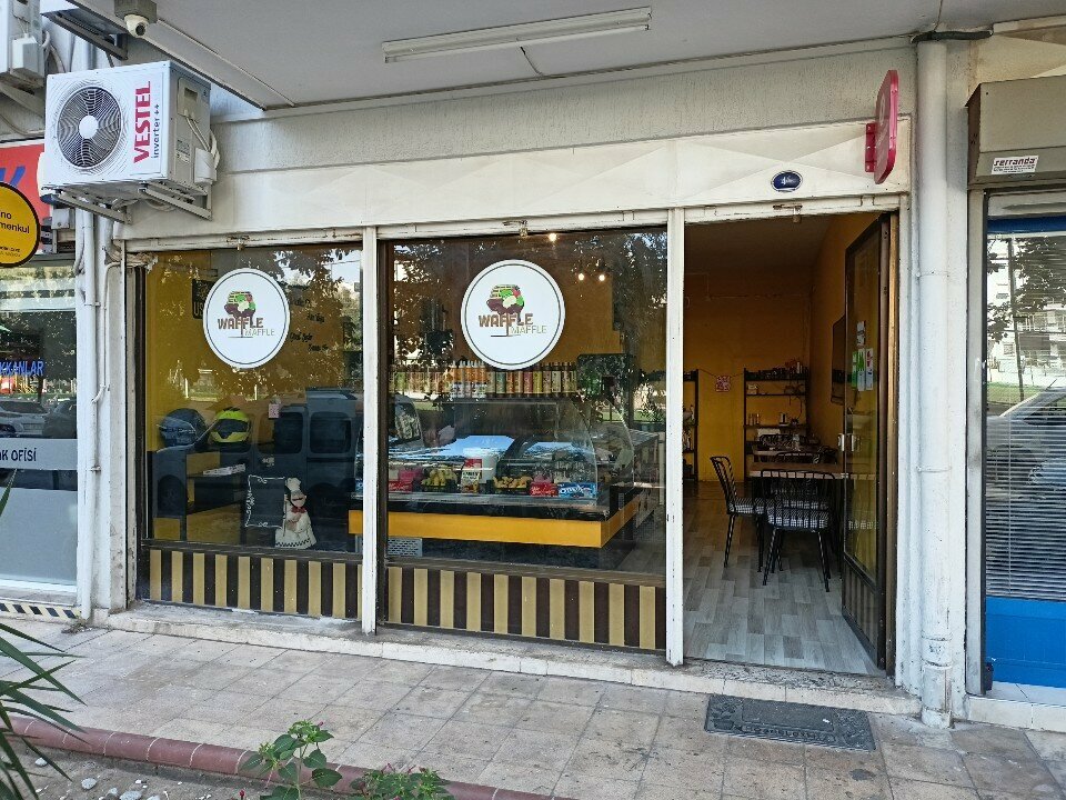 Goods for confectioners Waffle Maffle, Izmir, photo