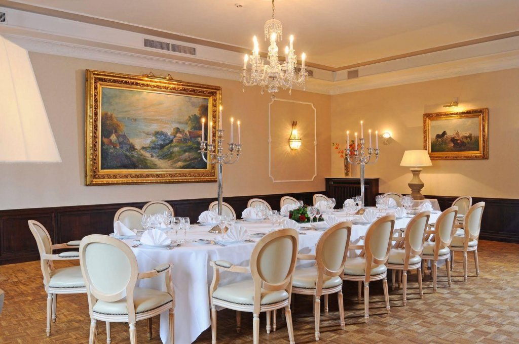 Фото Hotel Lodewijk Van Male